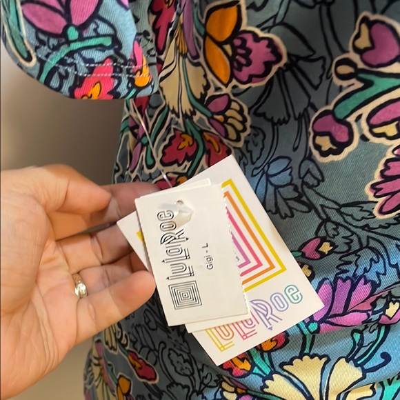 LuLaRoe Blue Floral Round Neckline Gigi Blouse - Picture 4 of 5